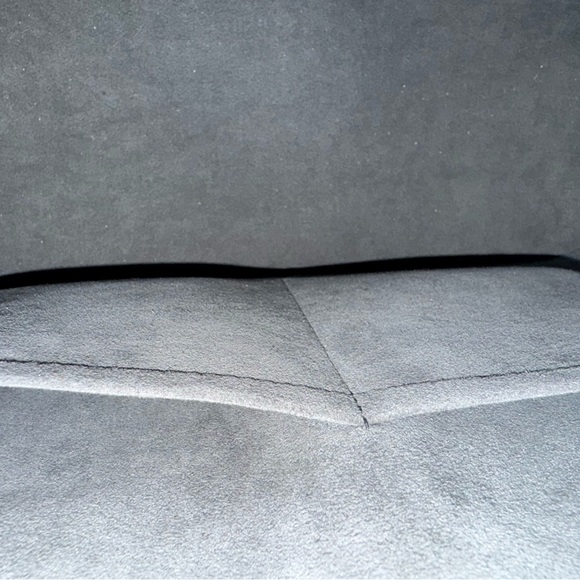 Louis Vuitton Epi Alma GM Black Handbag - Picture 9 of 10